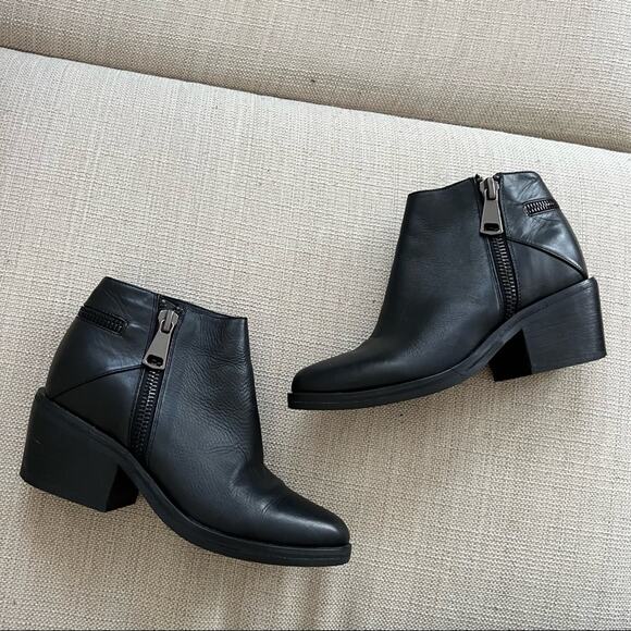 SENSO Quail Black Leather Zipper Ankle Booties - Picture 2 of 8